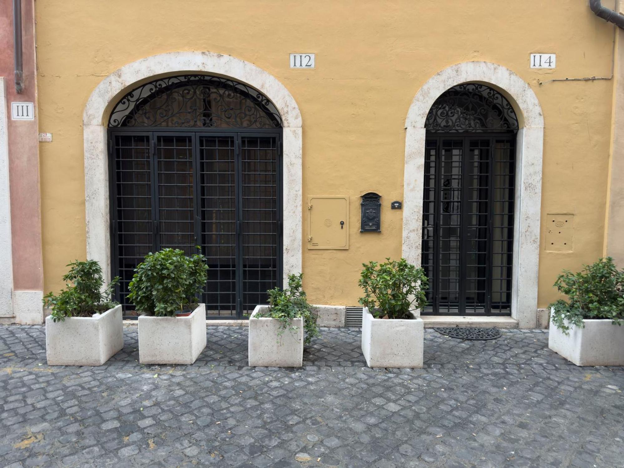 Via Giulia Charming Atelier Rome