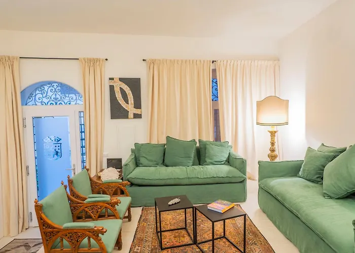 Via Giulia Charming Atelier Apartment