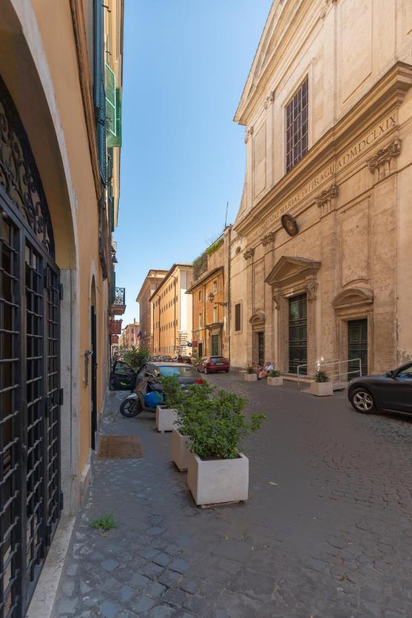 Via Giulia Charming Atelier Apartment Rom