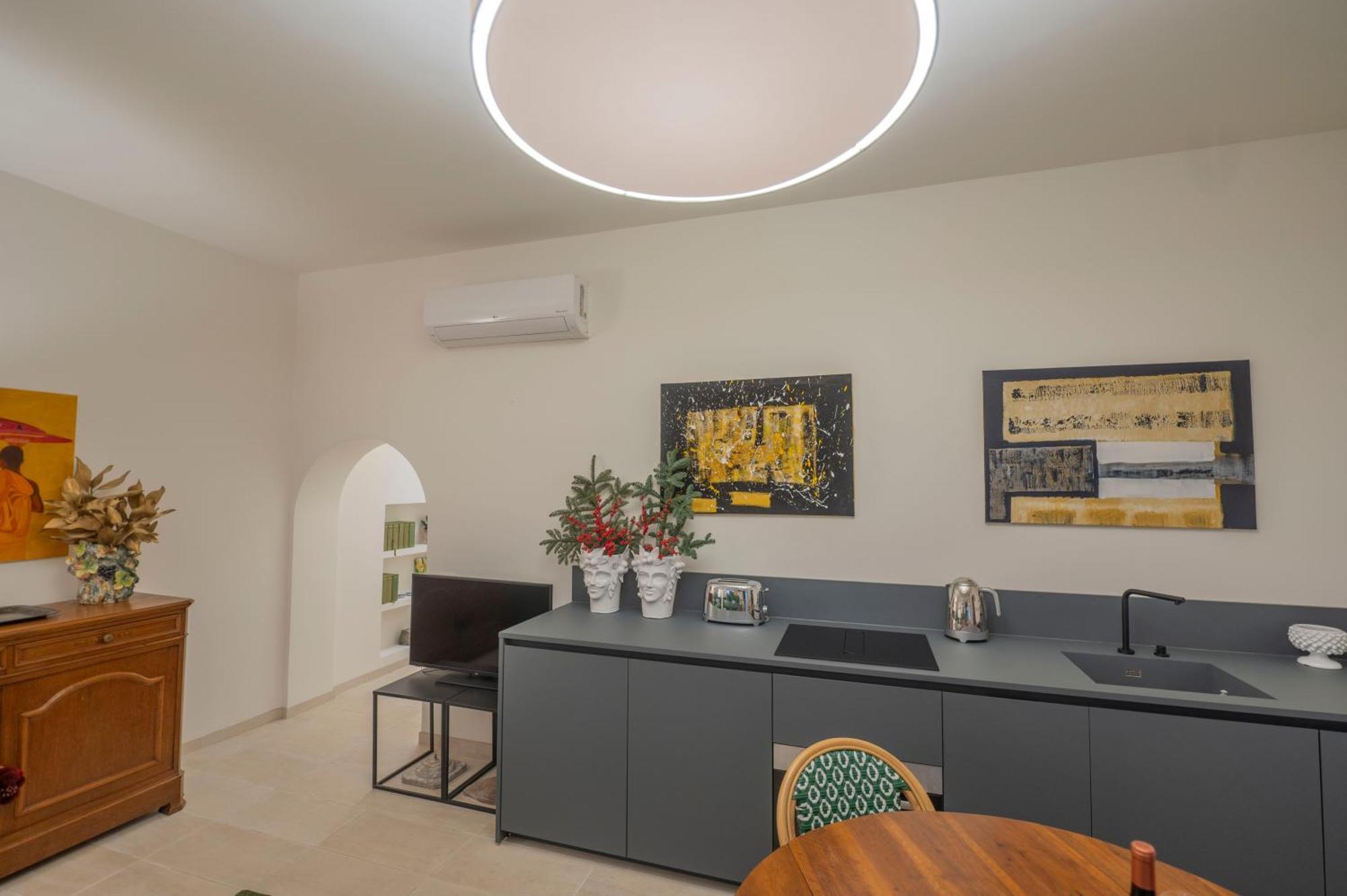 Via Giulia Charming Atelier Apartment Rom